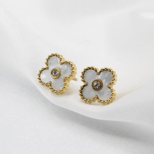 Stainless Steel Van Cleef Style Clover Stud Earrings – Gold Plated Flower Studs